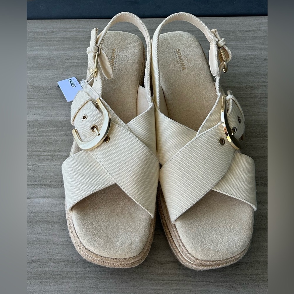 Sonoma NWOB Gold Buckle Platform Espadrille Sandals Size 10 Spring Vacation